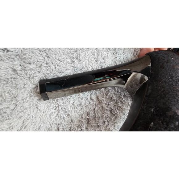 NWOB DKNY Dava Ankle Cuff LOGO Zip Back Platform Dress Heels Sandals Sz 6M 36 B - Picture 10 of 10